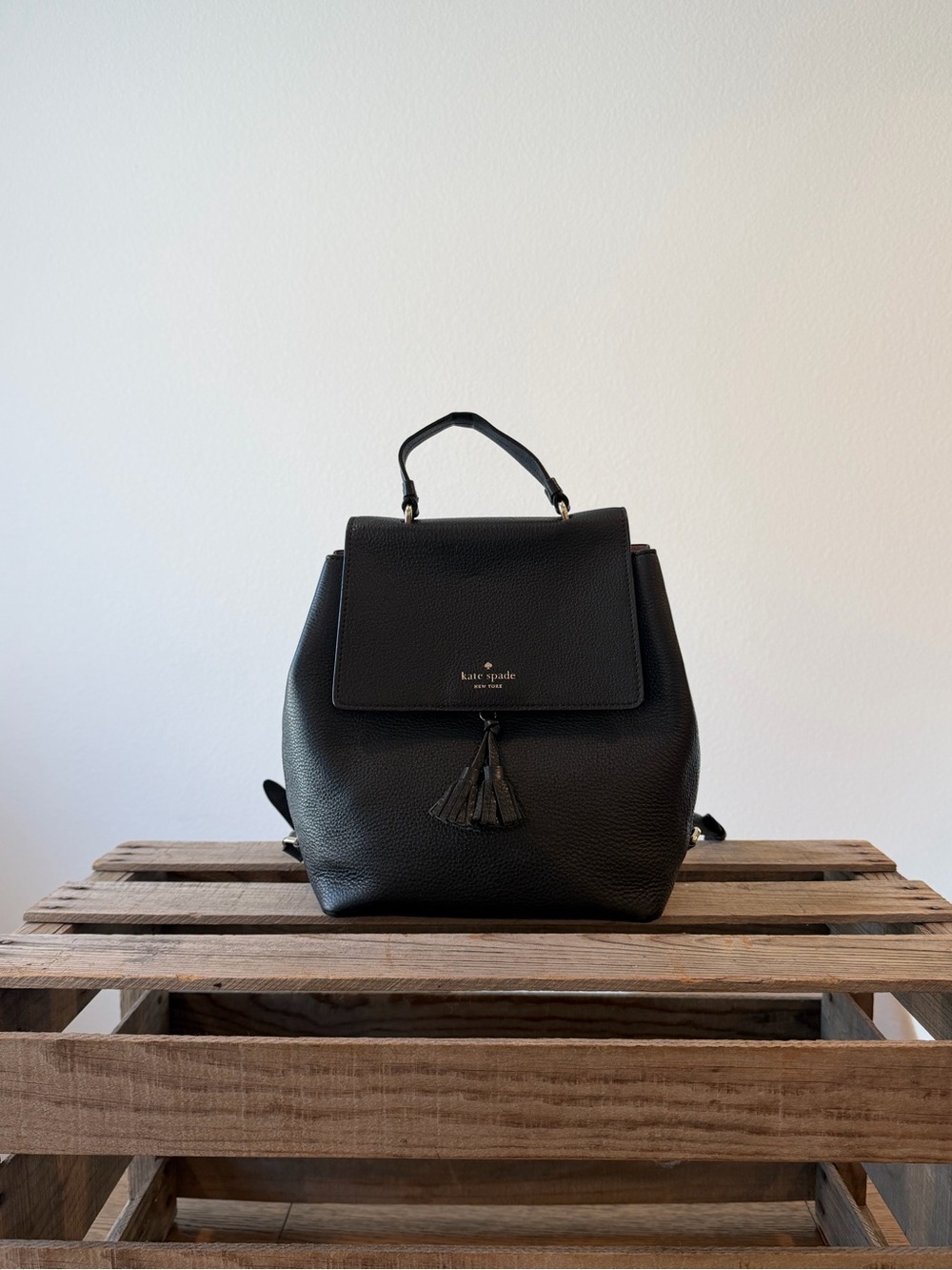 Kate Spade New York Black Pebbled Leather Convertible Backpack Tassel EUC